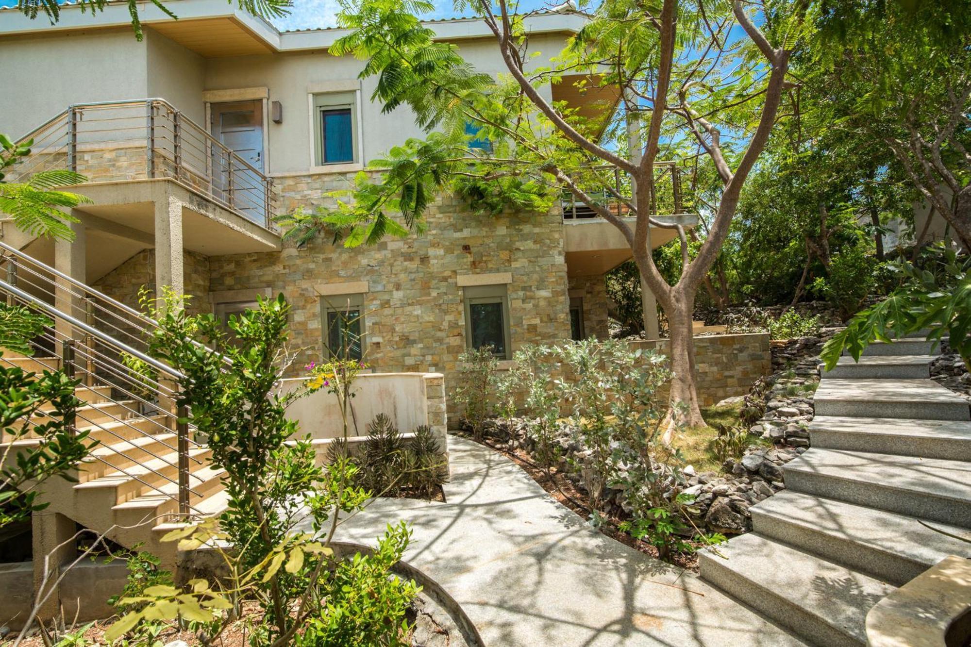 One On Marlin Resort (Adults Only) Turtle Cove Экстерьер фото