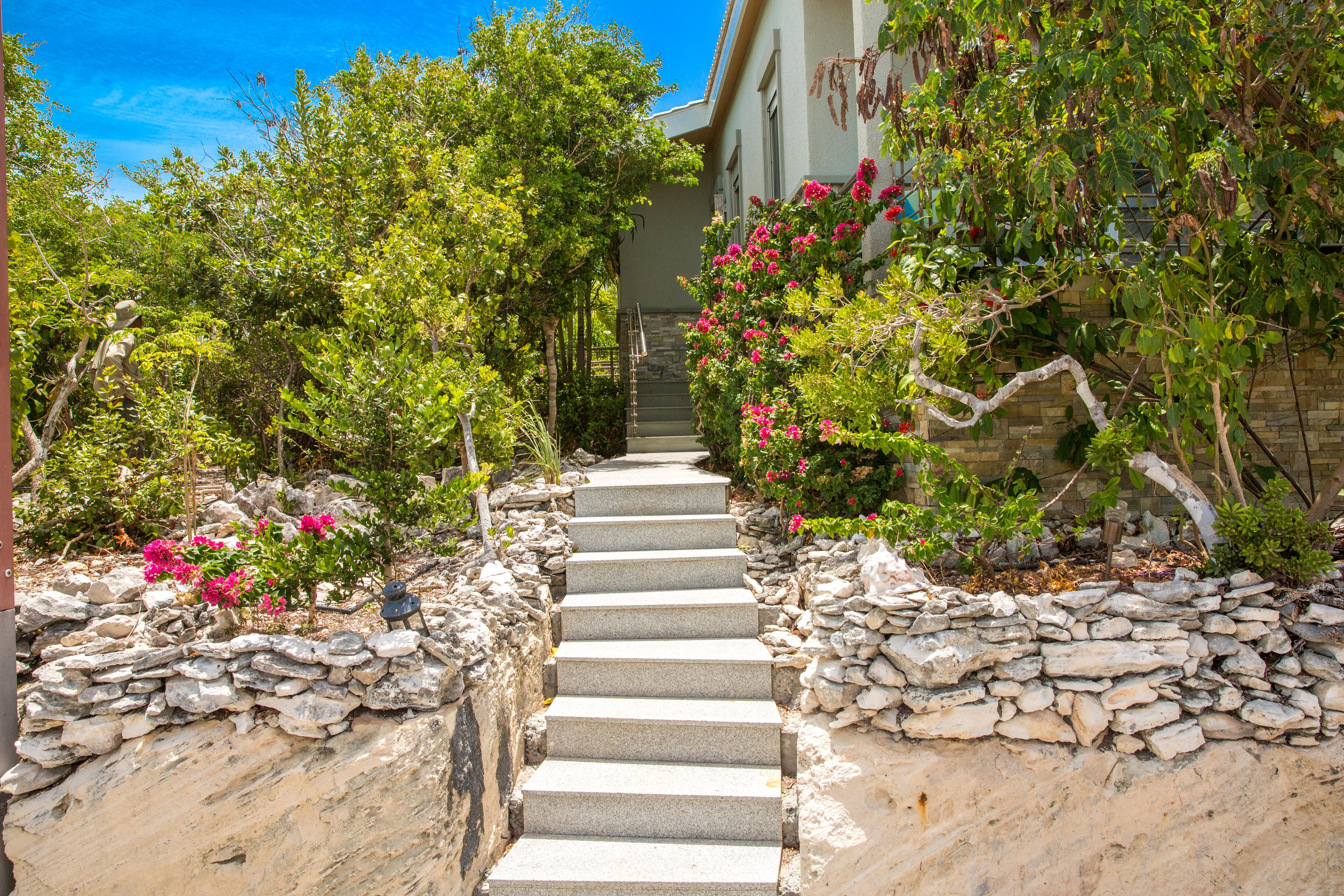 One On Marlin Resort (Adults Only) Turtle Cove Экстерьер фото